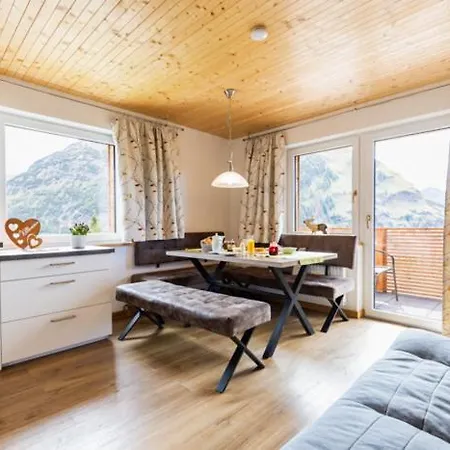 Haus Schrofenwies Apartment *