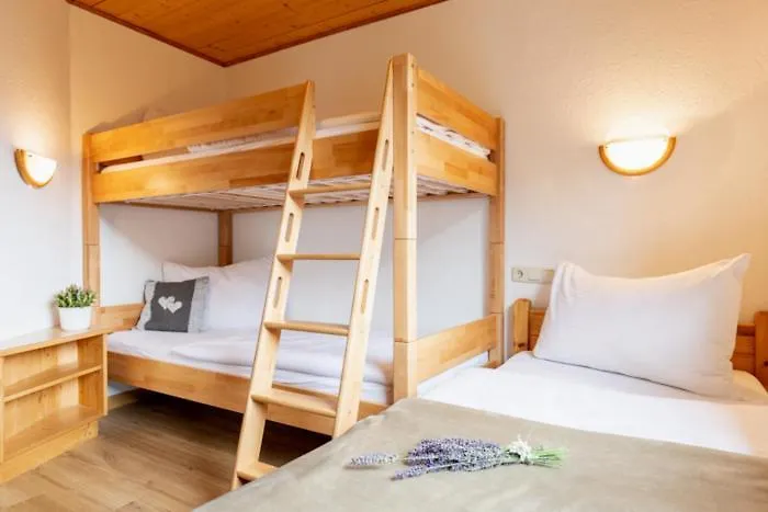 Haus Schrofenwies 아파트 Lechleiten