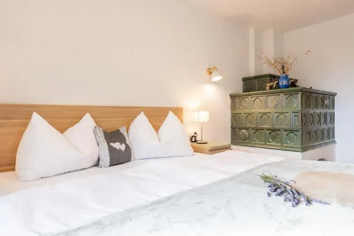 Haus Schrofenwies 아파트 *